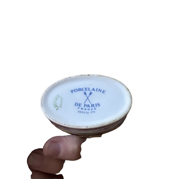 LIMOGES FRANCE BOX~ VINTAGE FLORAL ROUND ~ FLOWERS ~ PINK ROSES ~ PARIS ~ SIGNED - Picture 5 of 10